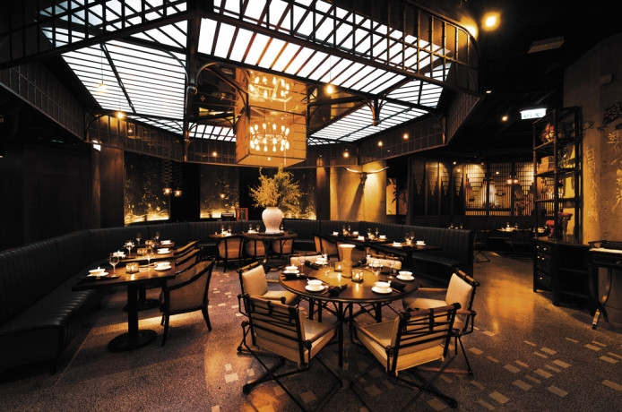 郑州专业餐饮设计公司分享香港Mott 32特色餐