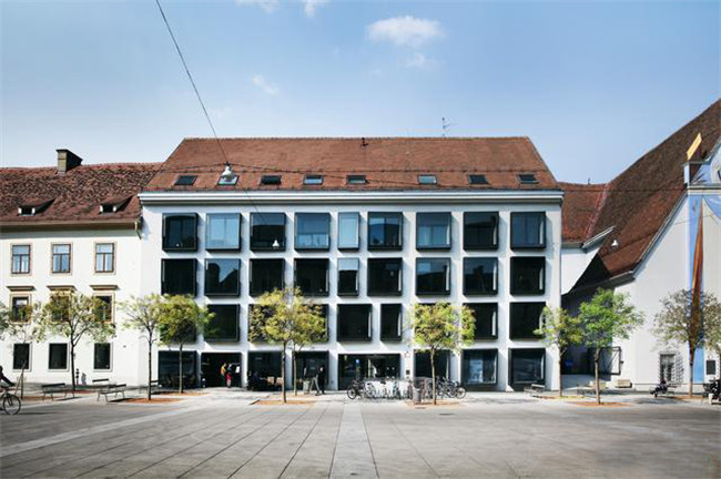 奥地利Karmeliterhof办公楼