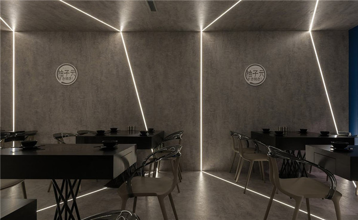 现代风格日式餐厅卡座区设计方案