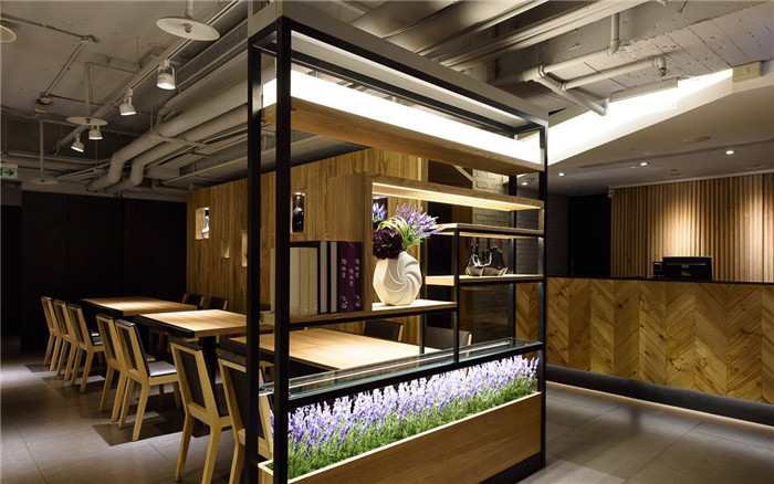 现代舒适的陶板屋和风创作料理餐厅装修设计案例