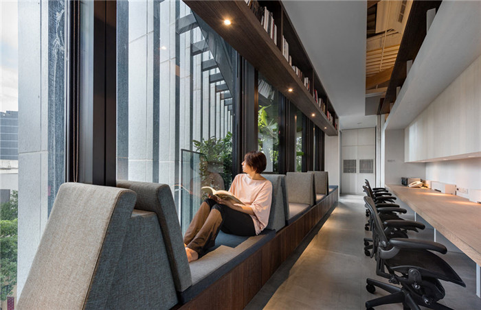 创意美感的办公室装修设计案例  打造全新企业办公形象