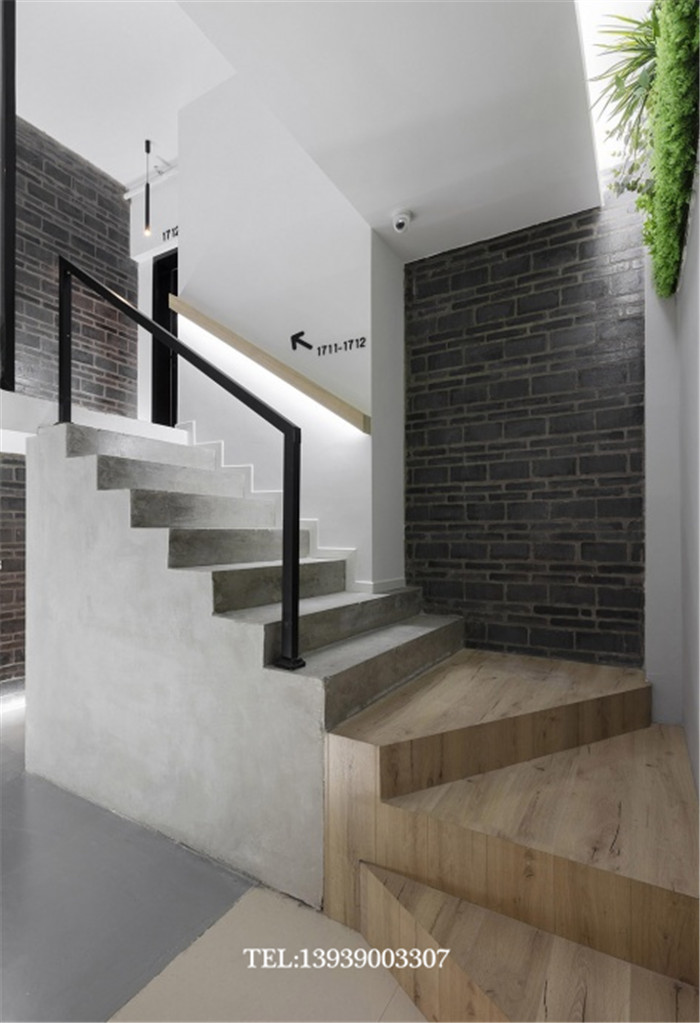 专为年轻人设计的石子九民宿酒店楼梯设计方案