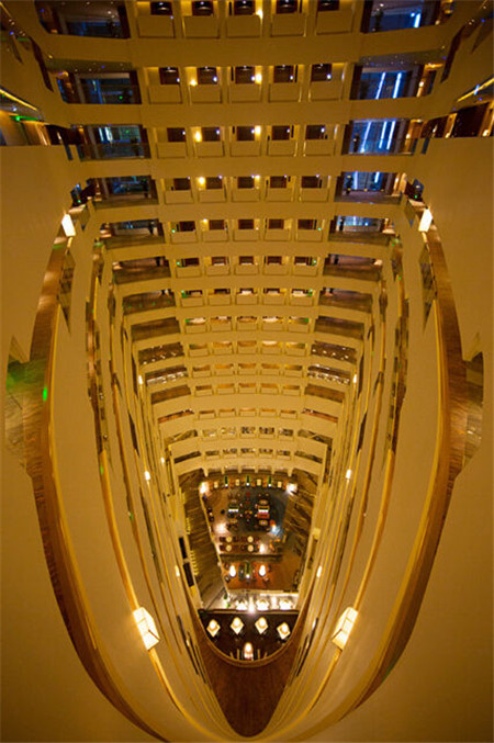 苏州凯悦酒店中庭俯视图
