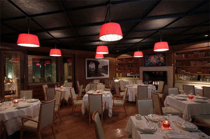 优雅永恒的Guria Polanco餐厅