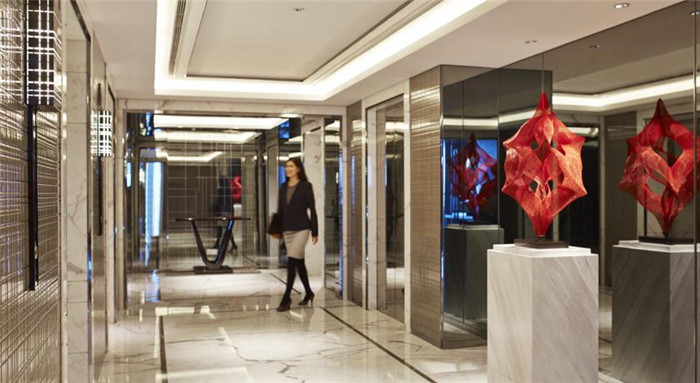 明亮的五星级酒店空间