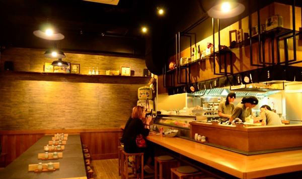 舒适温馨的日式餐厅装修设计案例