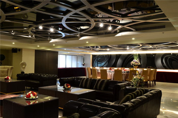 郑州专业婚宴餐厅设计公司分享高档宴会厅设计方案