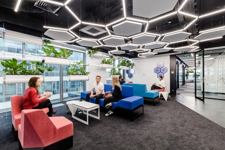 超现代科技公司办公室设计方案  科幻大片既视感 超现代科技公司办公室设计方案  科幻大片既视感