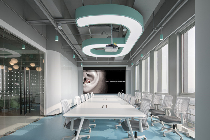 800平通透开放的时尚科技公司办公室装修设计方案 800平通透开放的时尚科技公司办公室装修设计方案