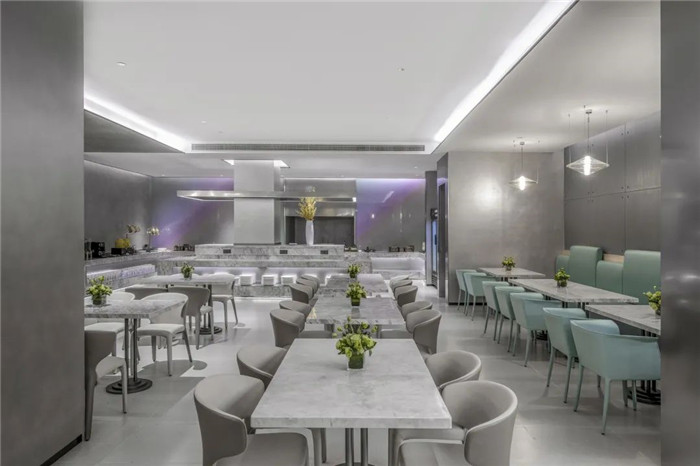 以钻石为灵感的上海最新桔子水晶酒店设计