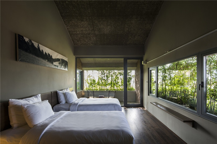 酒店客房设计-将绿植融入设计的越南ATLAS酒店设计案例