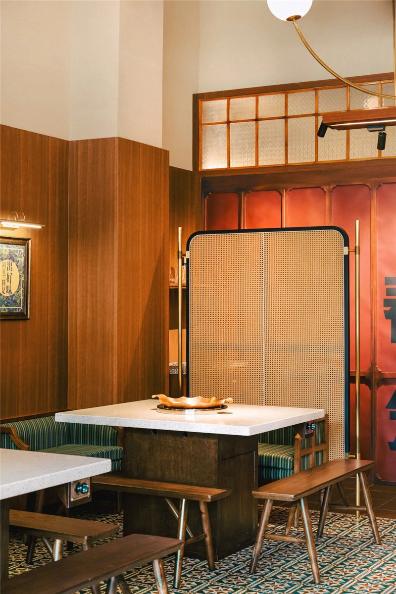 复古又时髦的经典火锅店改造设计案例