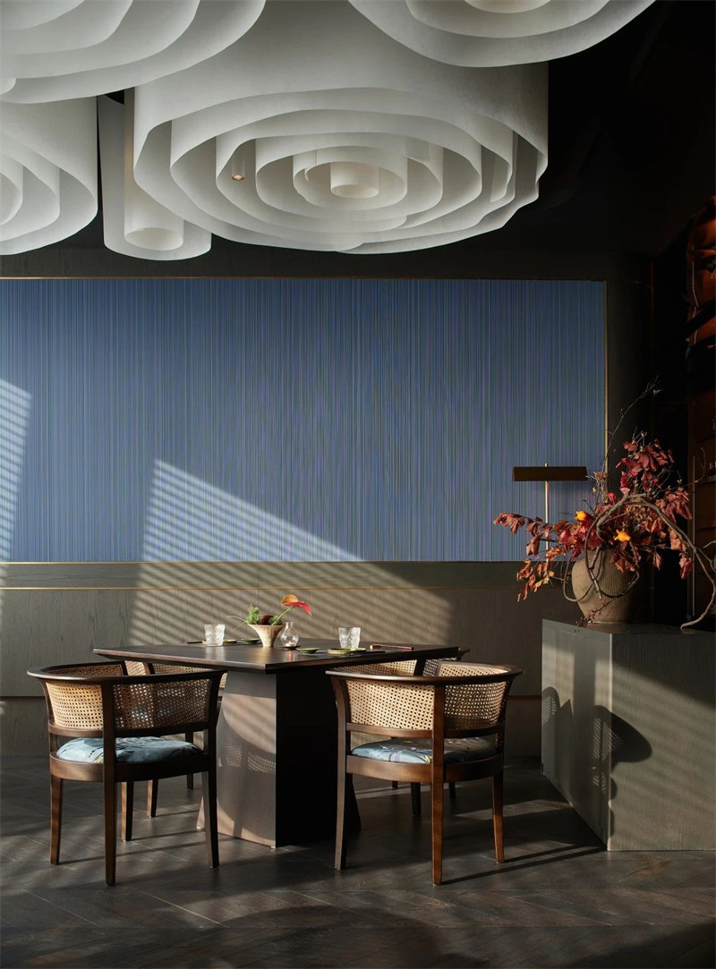 以梵高星空为灵感的涵山道·云上餐厅设计